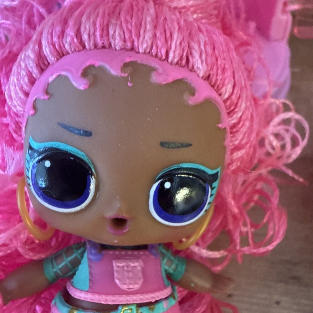 2 Lot LOL Surprise Dolls SUPA FLY Super Remix Hair Flip / Candy Chica / Capsule - Picture 9 of 12